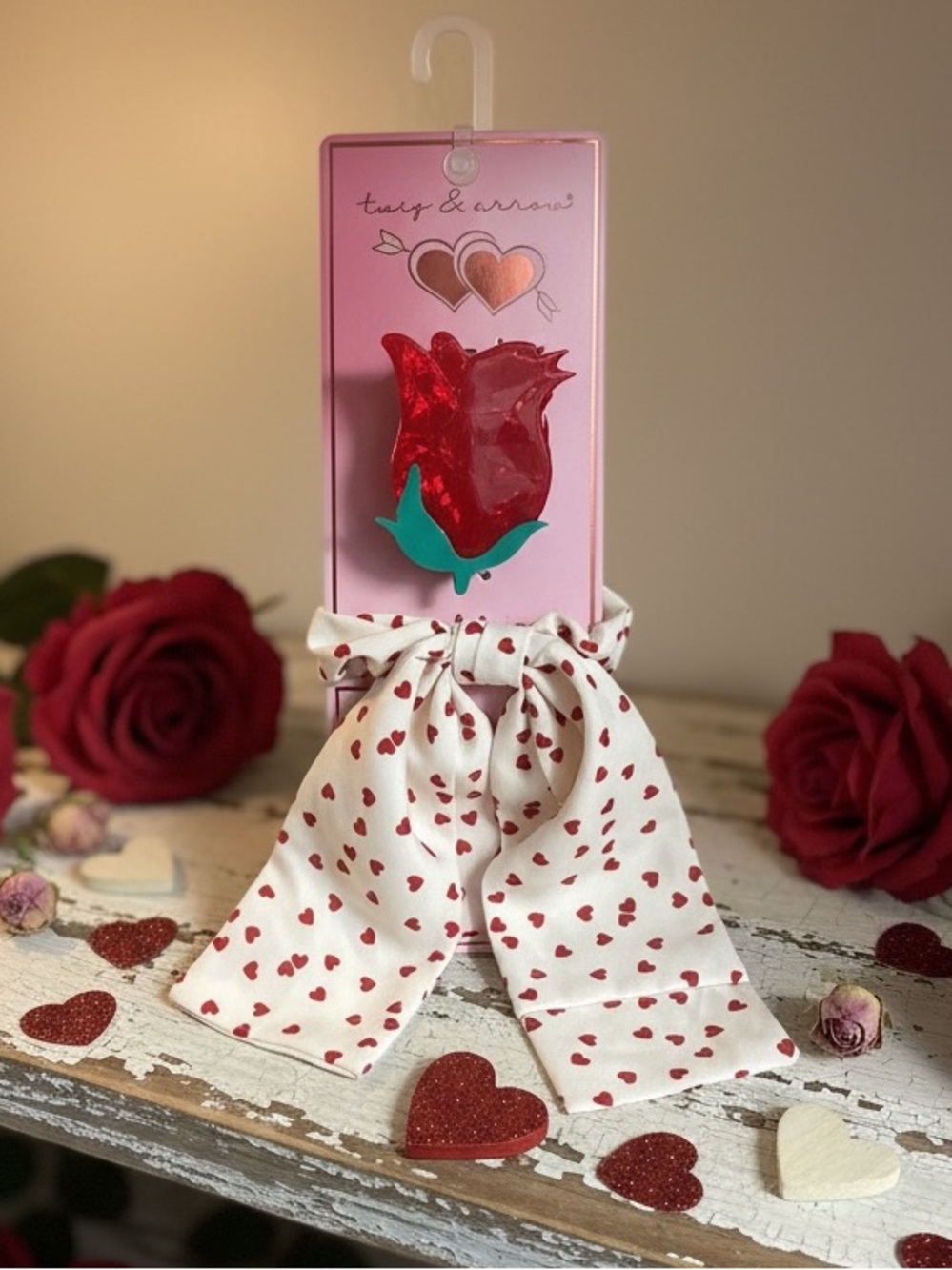 Twig and Arrow 2 piece-  Heart-Print White Scrunchie, and Rose Claw Clip
NWT